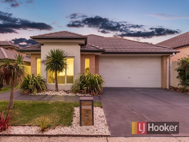 6 Sandpiper Close, Pakenham VIC 3810