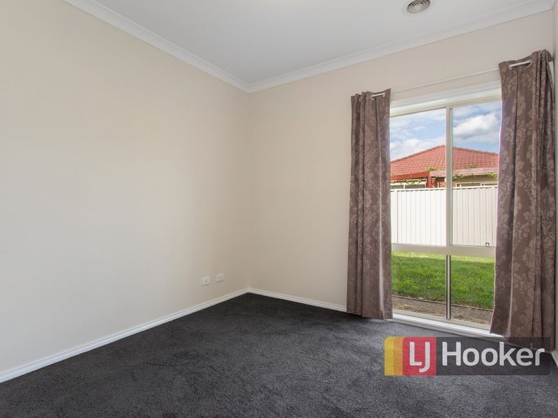 15 Catherine Place, Pakenham VIC 3810