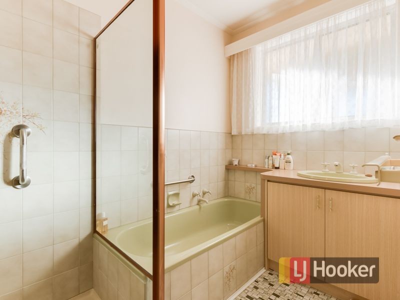 16 Princes Highway, Pakenham VIC 3810