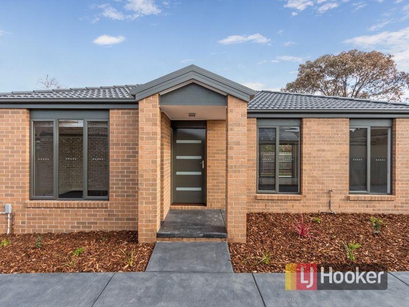 2/3 Anderson Street, Pakenham VIC 3810