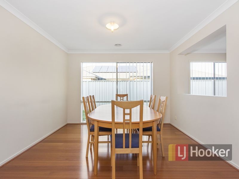 19 Viola Avenue, Pakenham VIC 3810