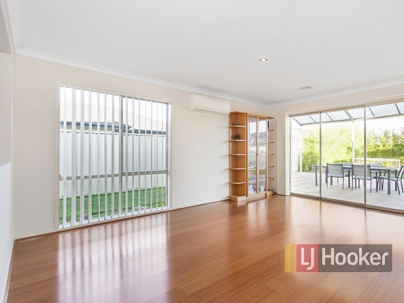 19 Viola Avenue, Pakenham VIC 3810