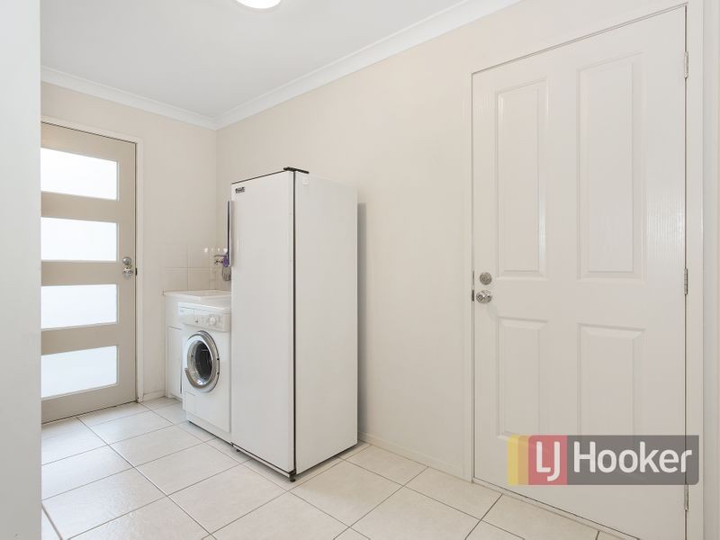 19 Viola Avenue, Pakenham VIC 3810