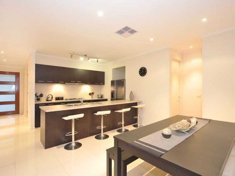 10 Bellerive Avenue, Officer VIC 3809