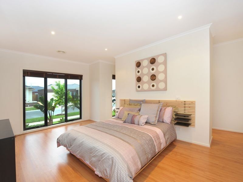 10 Bellerive Avenue, Officer VIC 3809