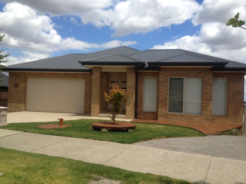 13 The Circuit, Pakenham VIC 3810