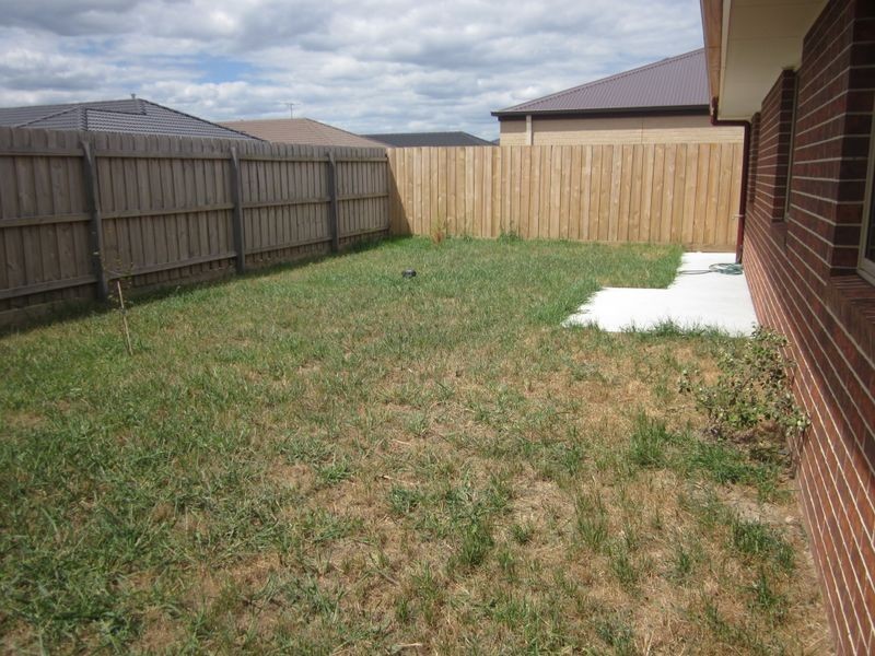 9 Cerreto Mews, Pakenham VIC 3810