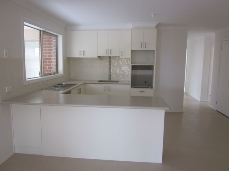 9 Cerreto Mews, Pakenham VIC 3810