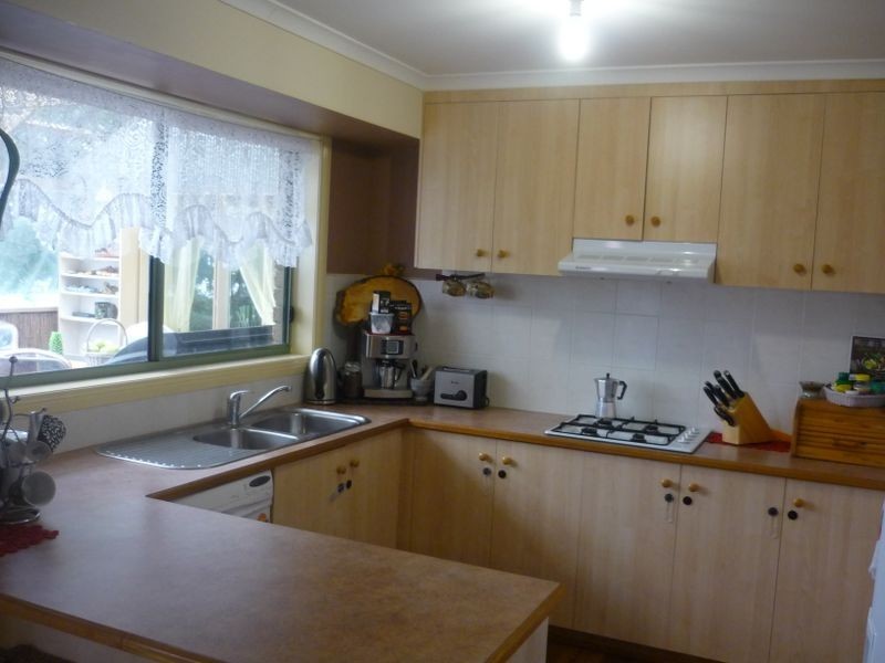 1 Tonia Court, Pakenham VIC 3810