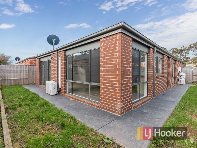 62 Melissa Way, Pakenham VIC 3810