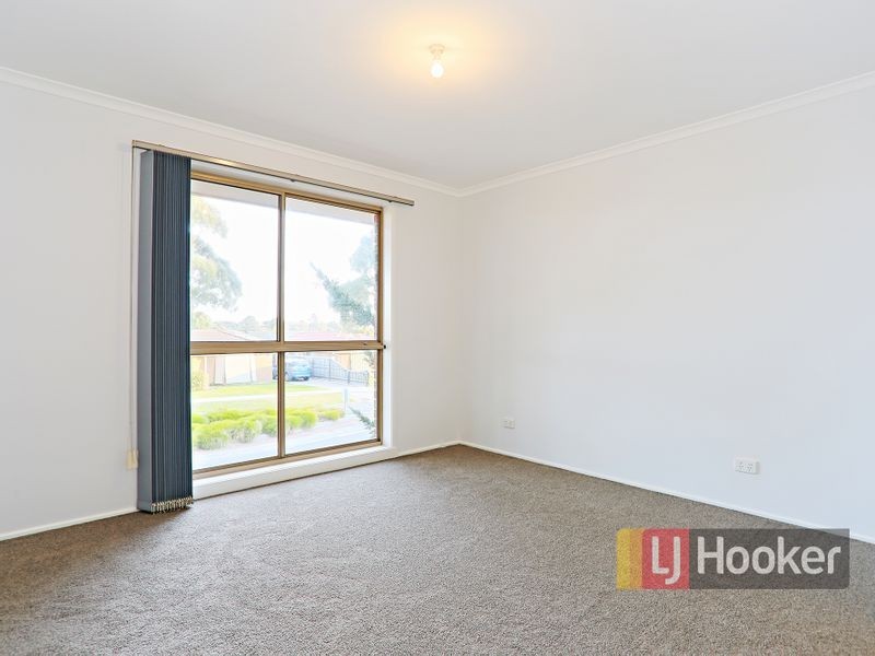 12 Balmoral Way, Pakenham VIC 3810