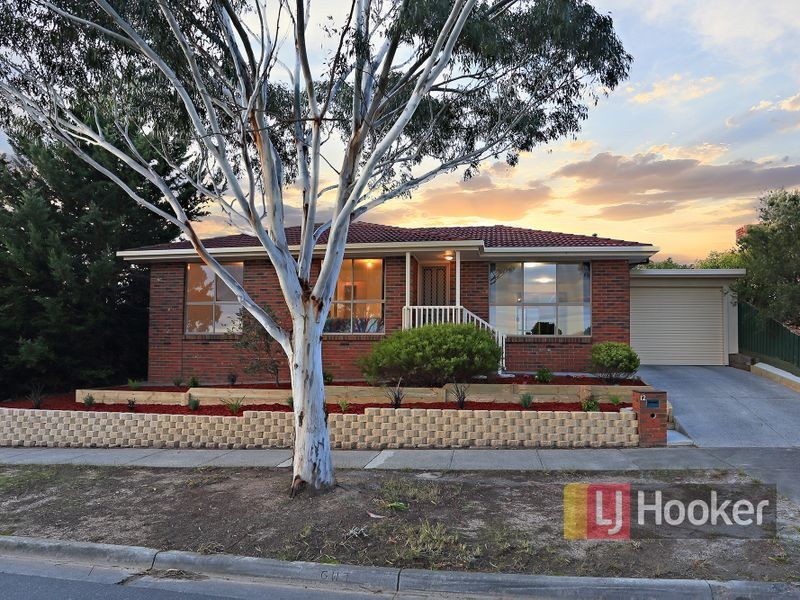 12 Balmoral Way, Pakenham VIC 3810