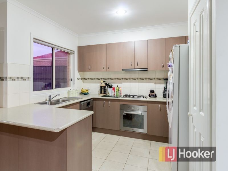 7 Caspian Chase, Pakenham VIC 3810