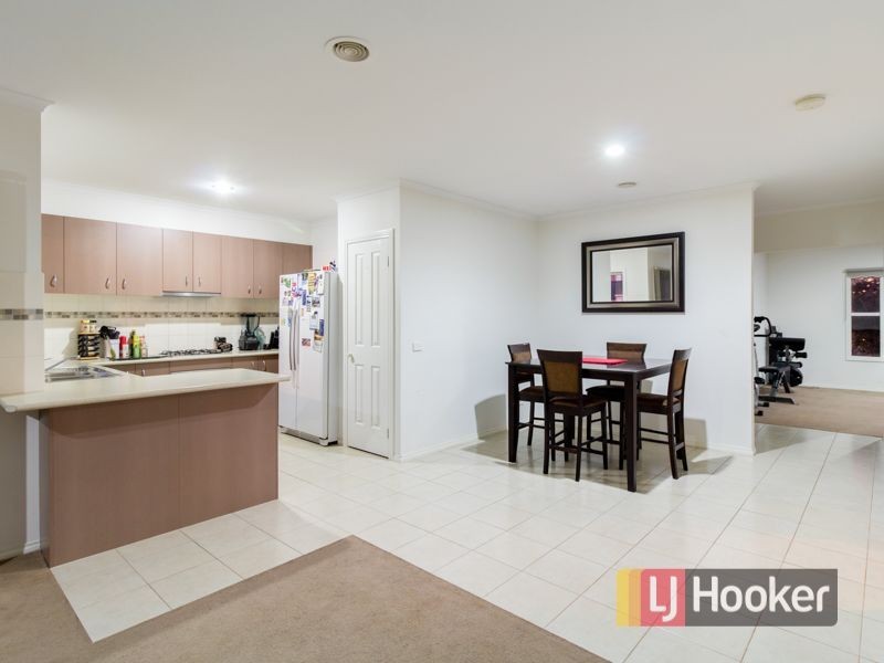 7 Caspian Chase, Pakenham VIC 3810