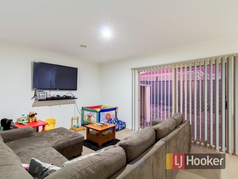 7 Caspian Chase, Pakenham VIC 3810