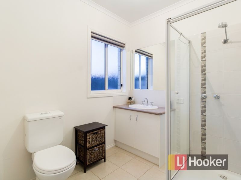 7 Caspian Chase, Pakenham VIC 3810