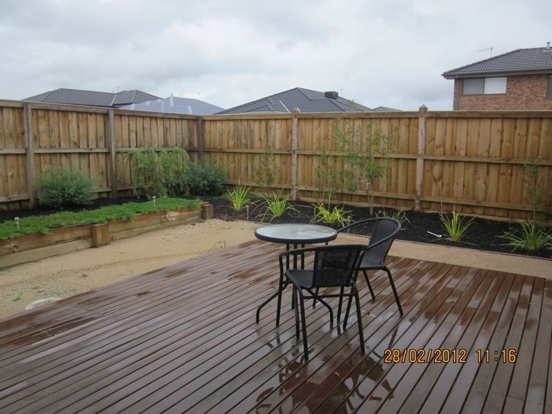 35 Rushlilly Drive, Officer VIC 3809