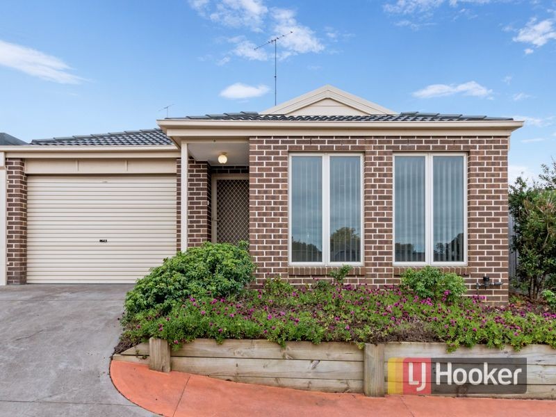 8/51 Leigh Drive, Pakenham VIC 3810