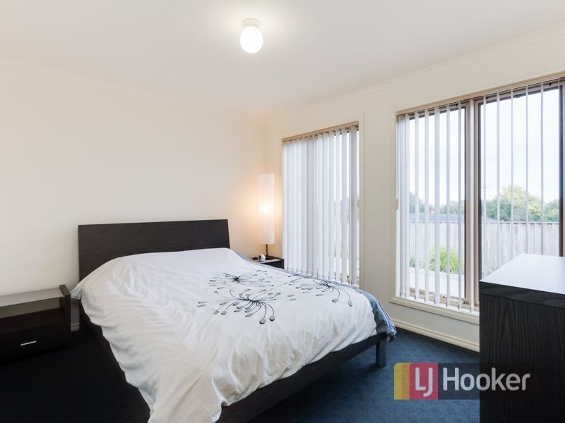 8/51 Leigh Drive, Pakenham VIC 3810