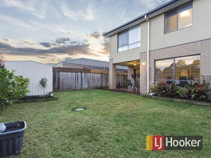 21 Cranbrook Circuit, Officer VIC 3809