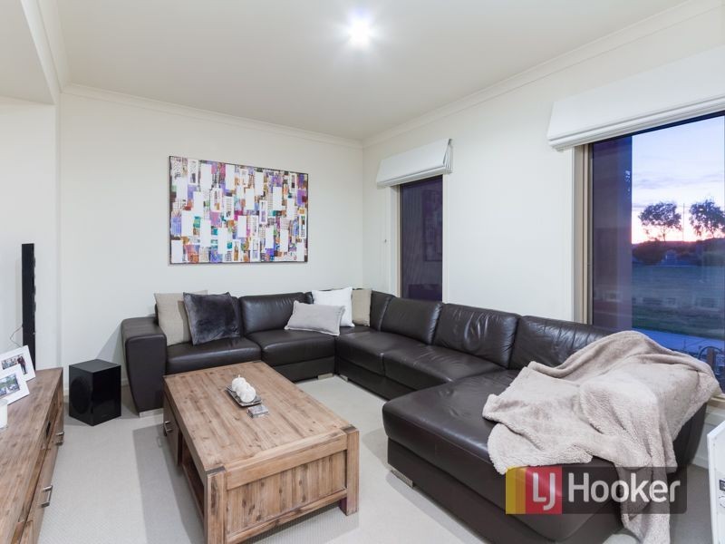 3 Pine Way, Pakenham VIC 3810