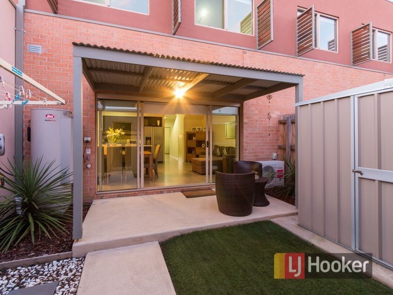 3 Pine Way, Pakenham VIC 3810