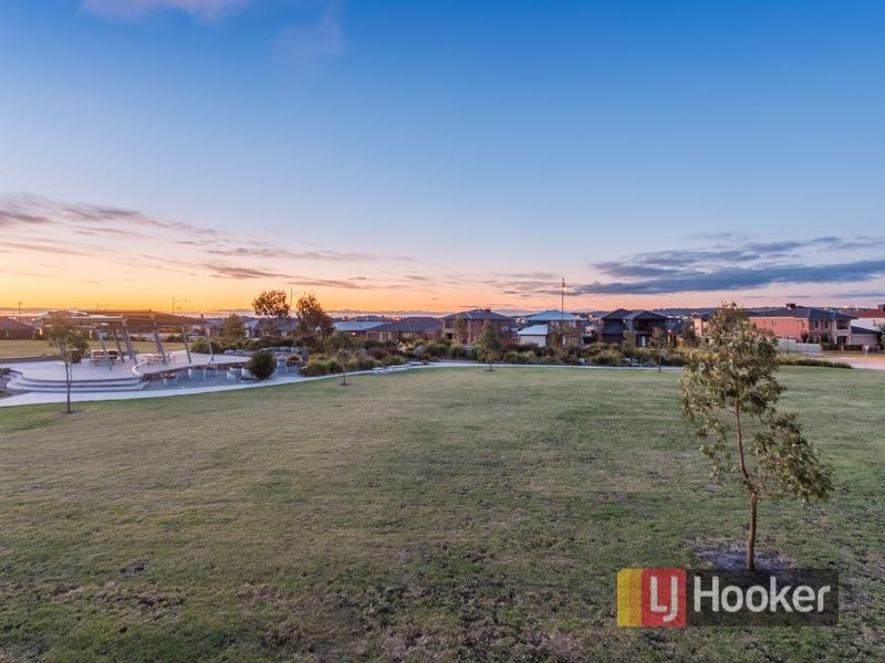 3 Pine Way, Pakenham VIC 3810