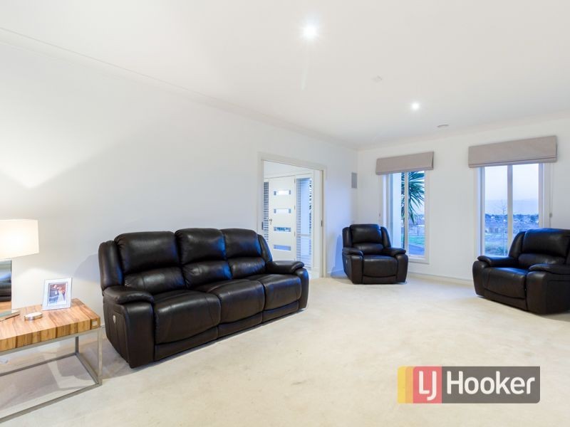 7 Dairy Close, Officer VIC 3809