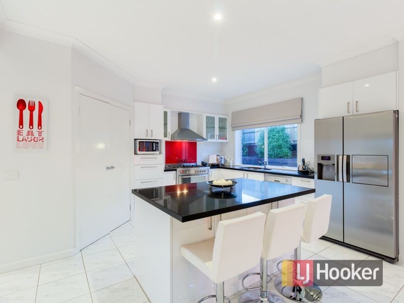 7 Dairy Close, Officer VIC 3809