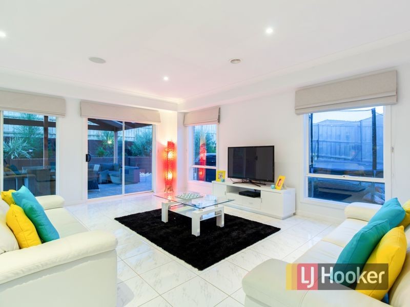 7 Dairy Close, Officer VIC 3809