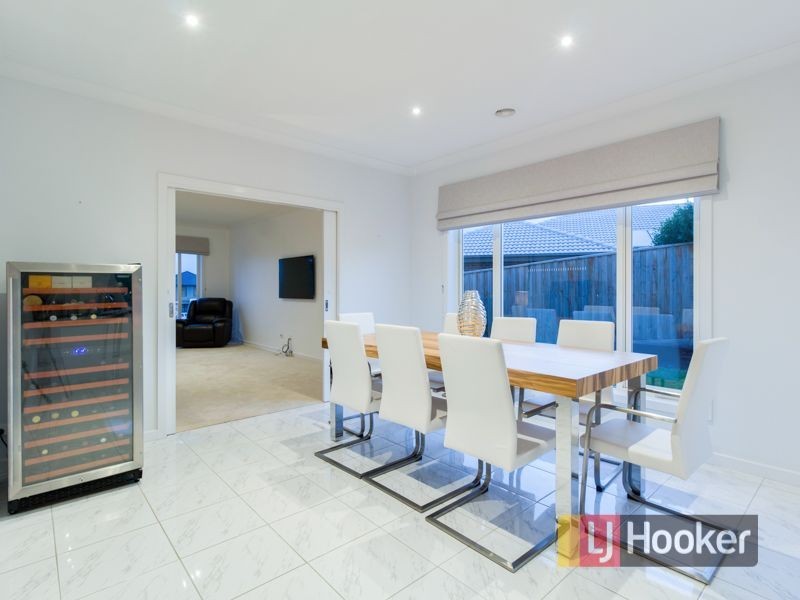 7 Dairy Close, Officer VIC 3809