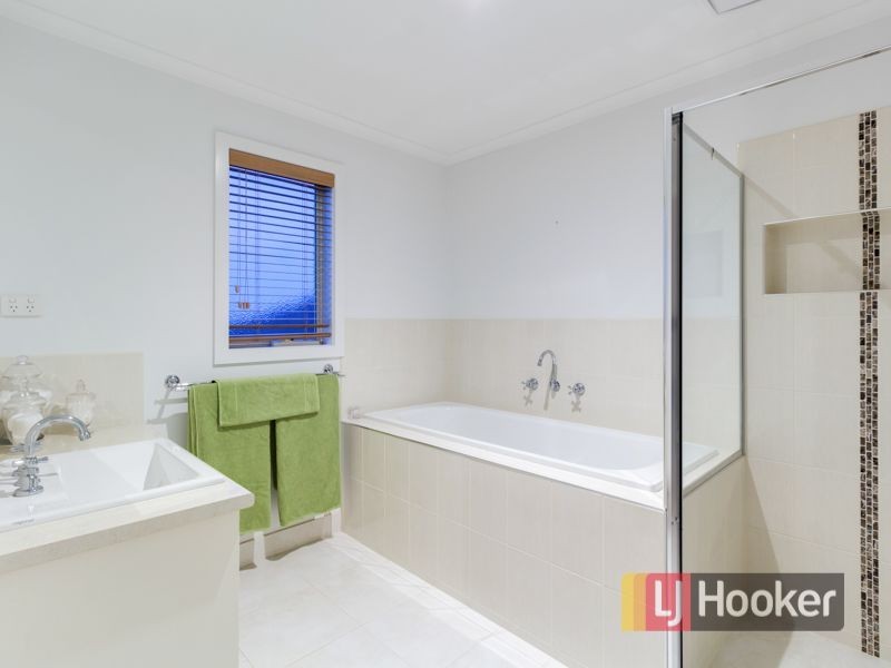 7 Dairy Close, Officer VIC 3809