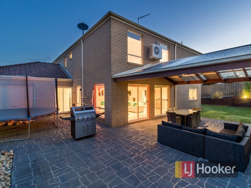 7 Dairy Close, Officer VIC 3809