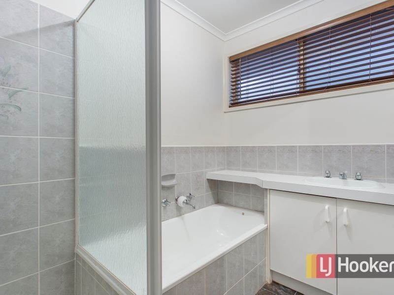 4 McGill Court, Pakenham VIC 3810