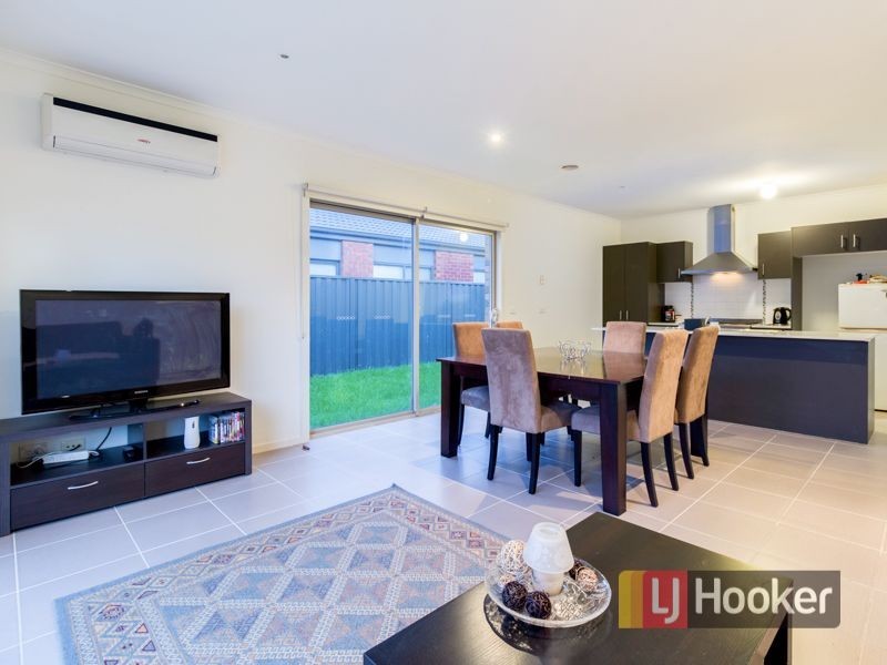 13 Macadamia Street, Pakenham VIC 3810