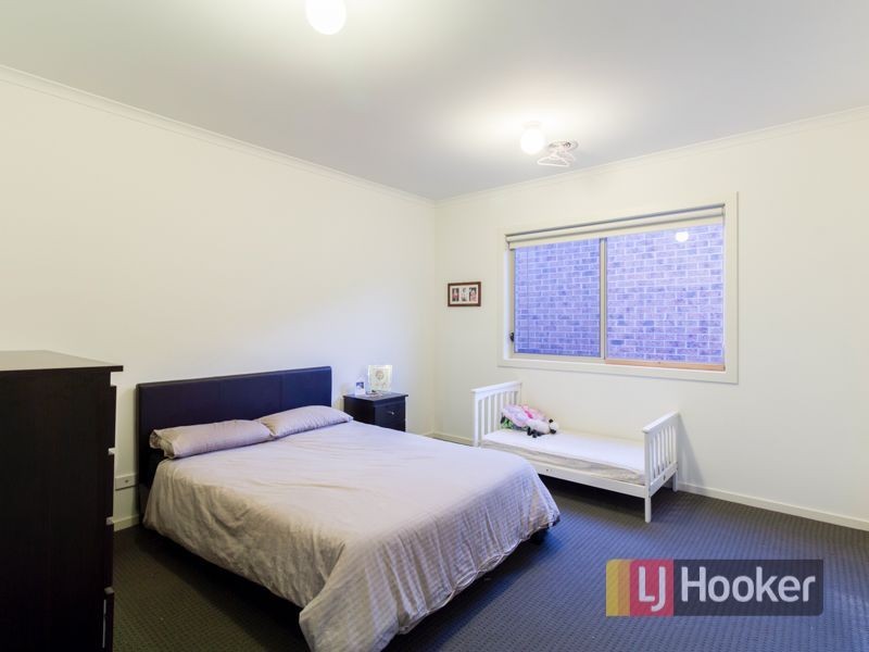 13 Macadamia Street, Pakenham VIC 3810