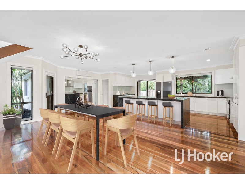 20 Meeking Drive, Pakenham VIC 3810