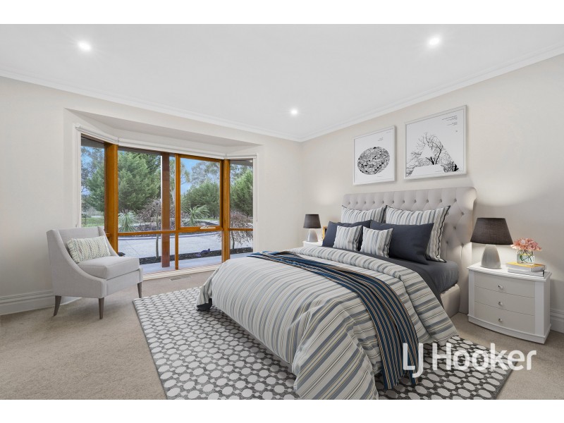 20 Meeking Drive, Pakenham VIC 3810