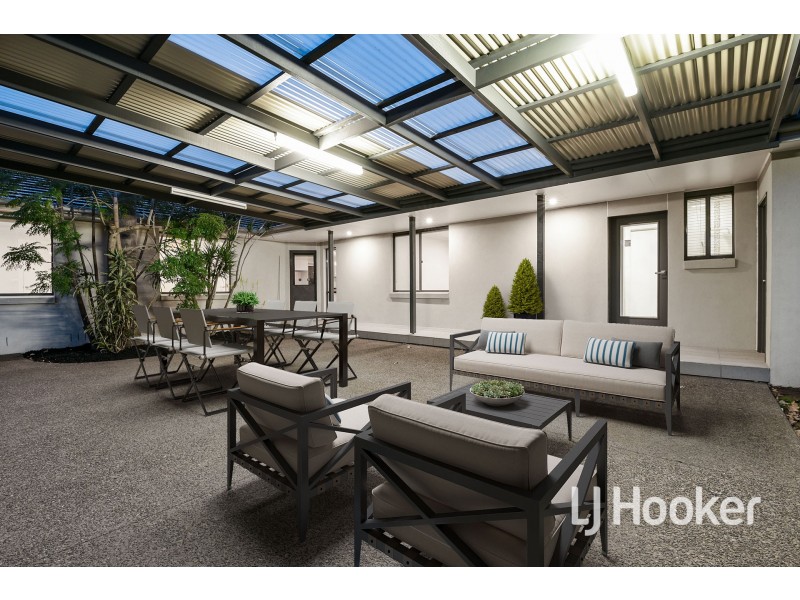 20 Meeking Drive, Pakenham VIC 3810