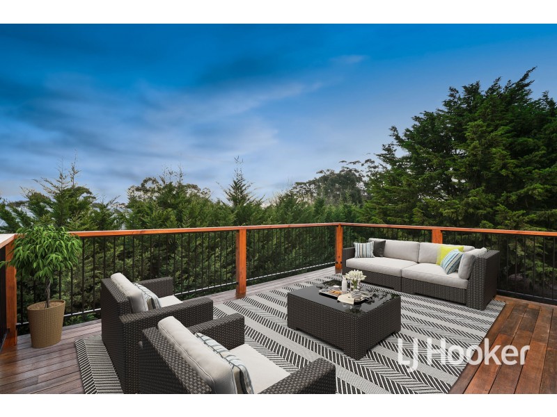 20 Meeking Drive, Pakenham VIC 3810