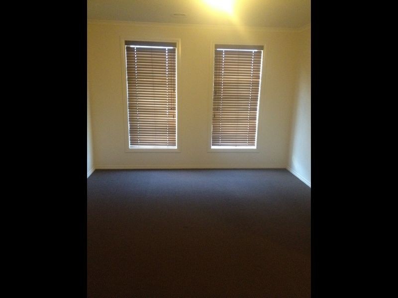 50 Arden Avenue, Pakenham VIC 3810