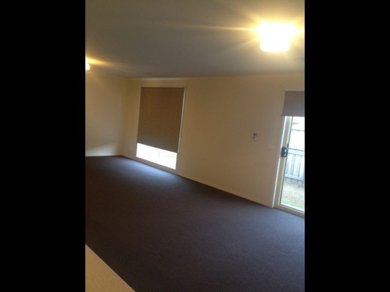 50 Arden Avenue, Pakenham VIC 3810