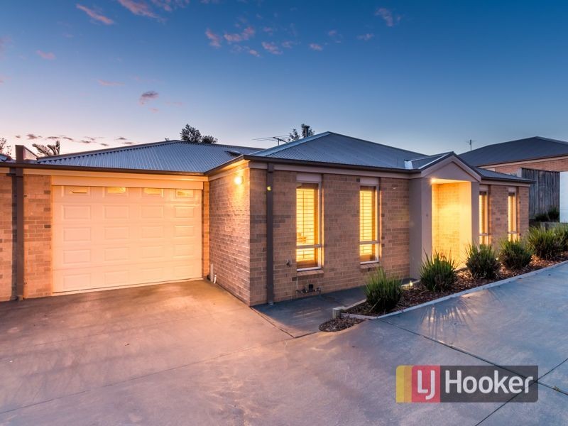 4/101 Ebony Drive, Pakenham VIC 3810