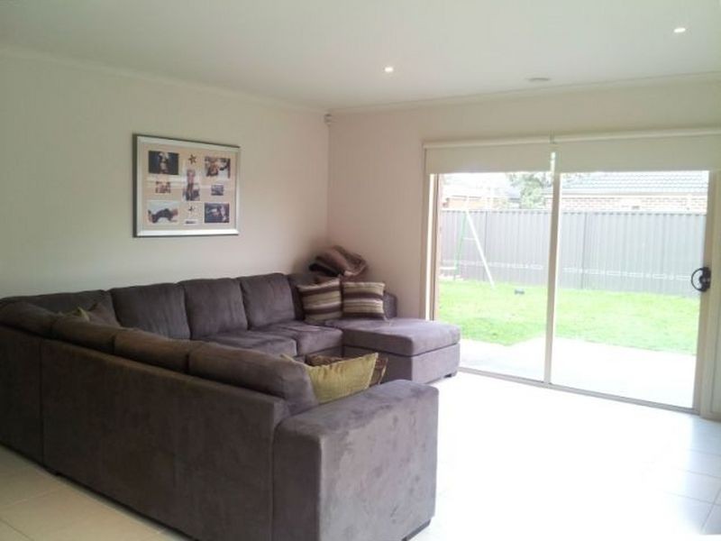 20 Cherry Blossom Chase, Pakenham VIC 3810