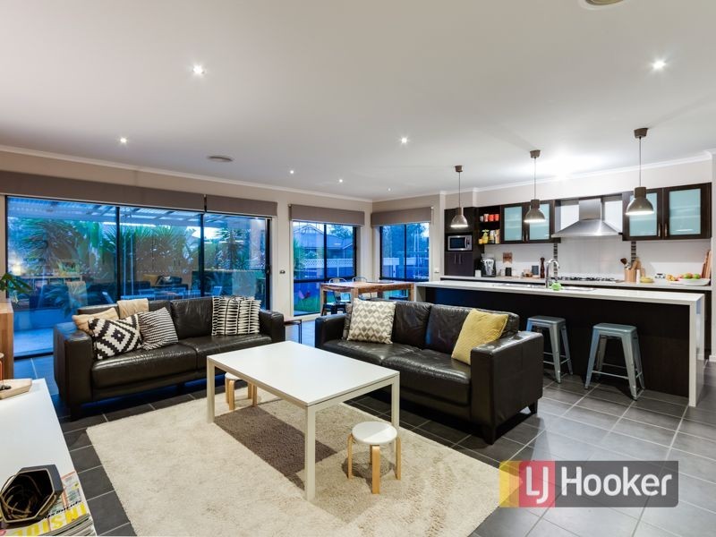 11 Radiata Circuit, Pakenham VIC 3810