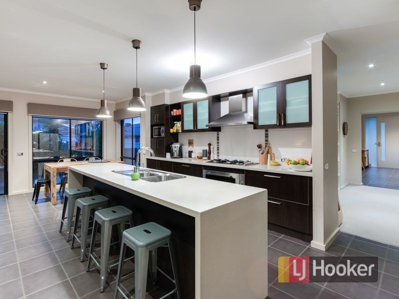 11 Radiata Circuit, Pakenham VIC 3810