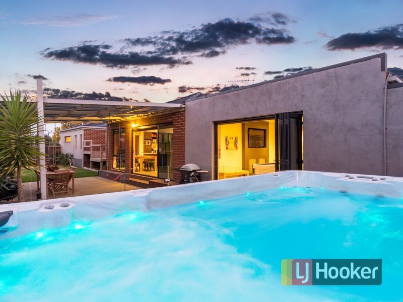 11 Radiata Circuit, Pakenham VIC 3810