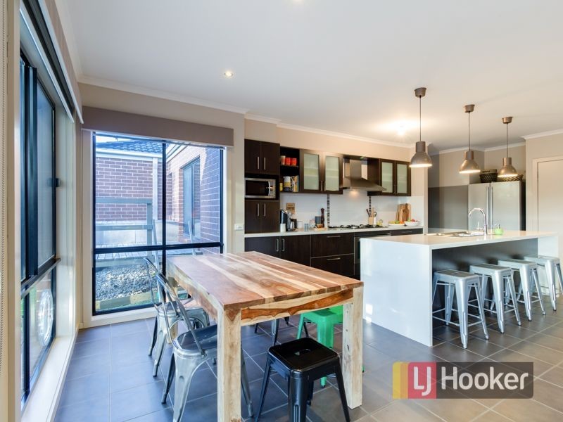 11 Radiata Circuit, Pakenham VIC 3810