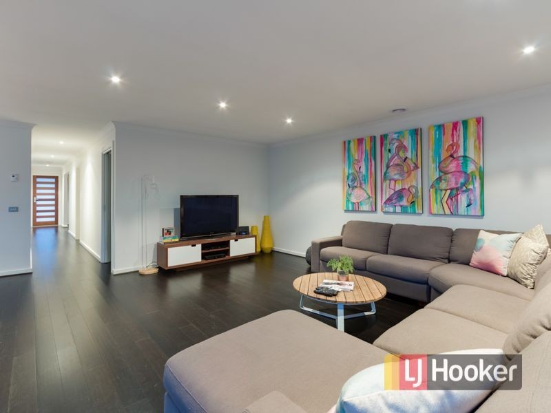 34 Constance Way, Pakenham VIC 3810