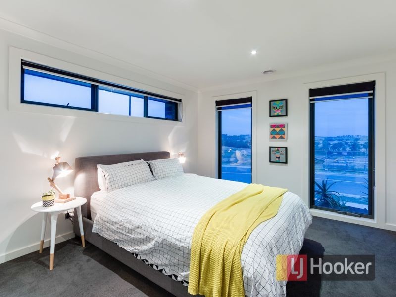 34 Constance Way, Pakenham VIC 3810